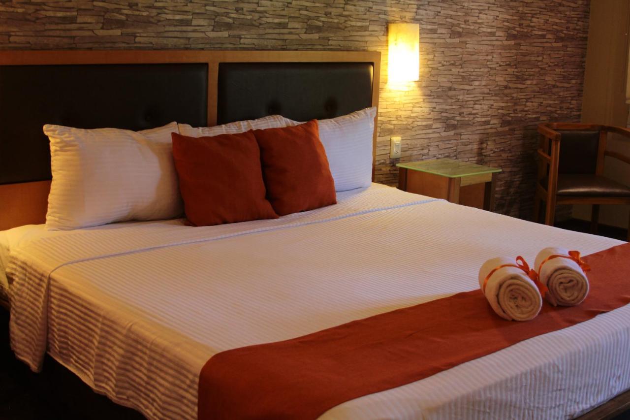 Hotel Colonial הרמוסיו מראה חיצוני תמונה