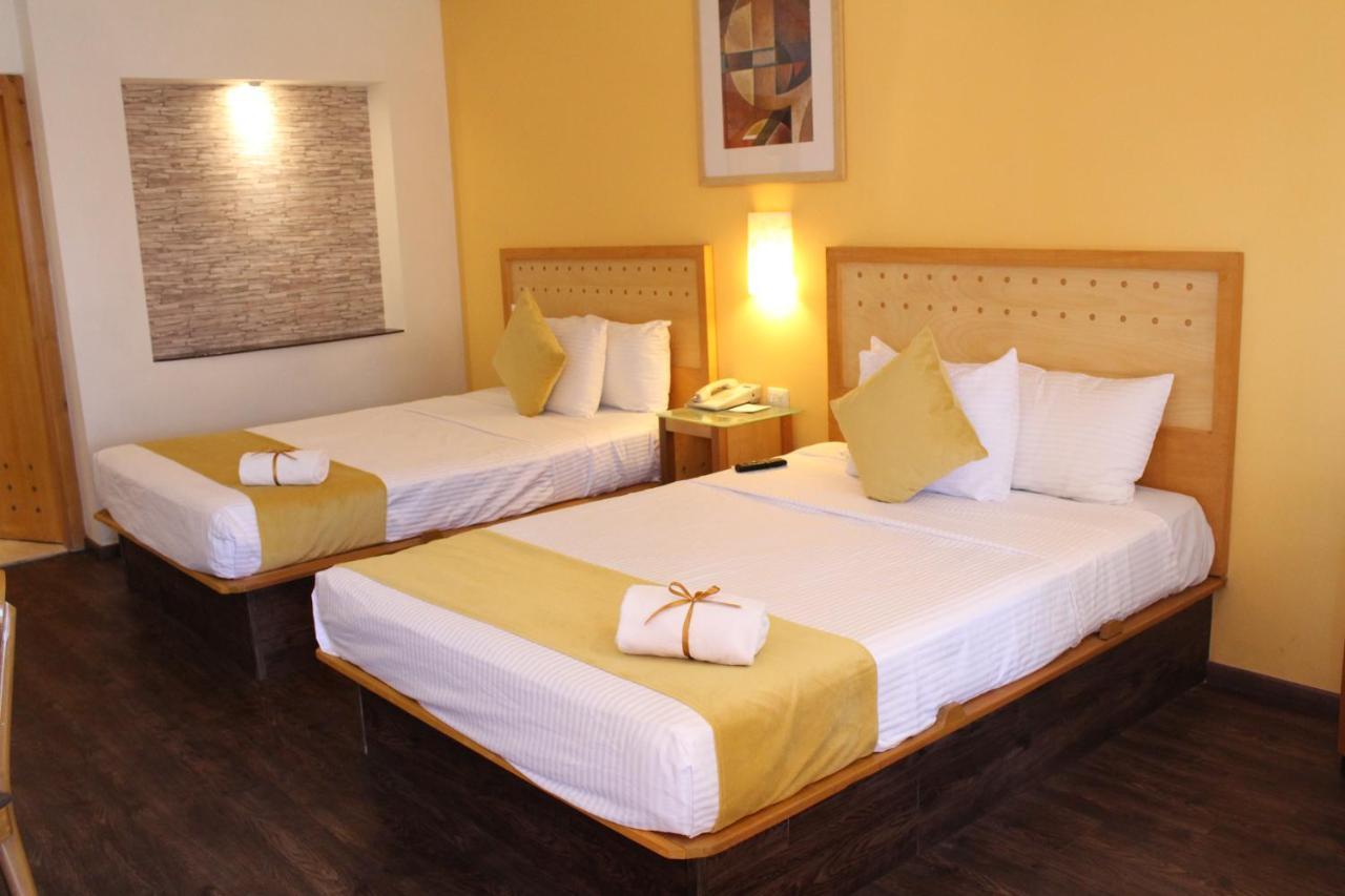 Hotel Colonial הרמוסיו מראה חיצוני תמונה