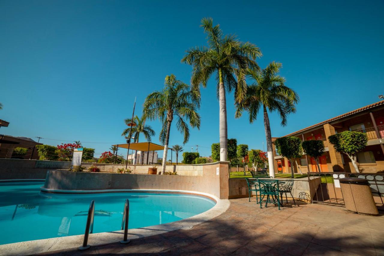 Hotel Colonial הרמוסיו מראה חיצוני תמונה