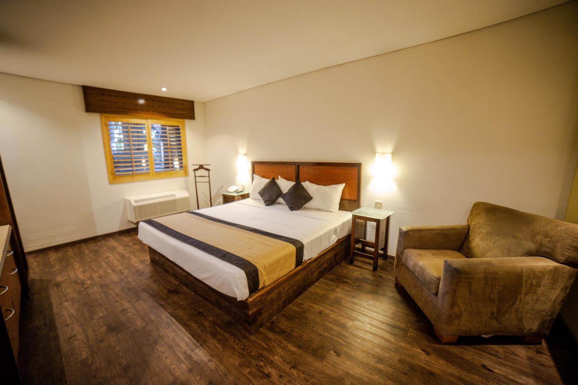 Hotel Colonial הרמוסיו מראה חיצוני תמונה