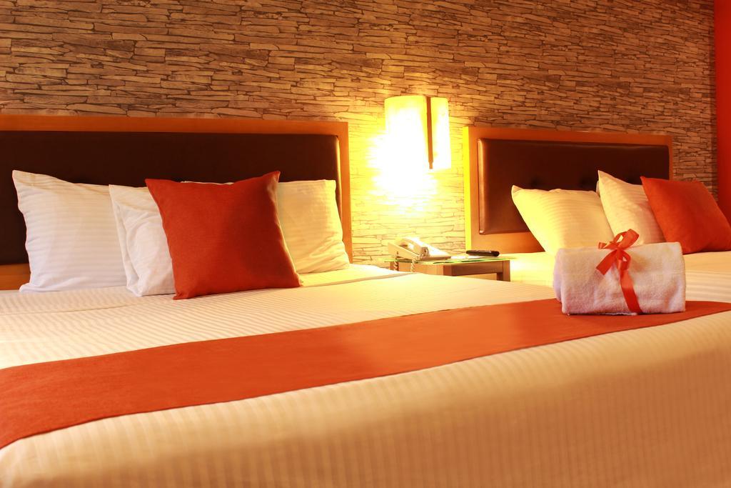 Hotel Colonial הרמוסיו מראה חיצוני תמונה