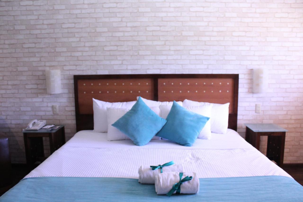 Hotel Colonial הרמוסיו מראה חיצוני תמונה